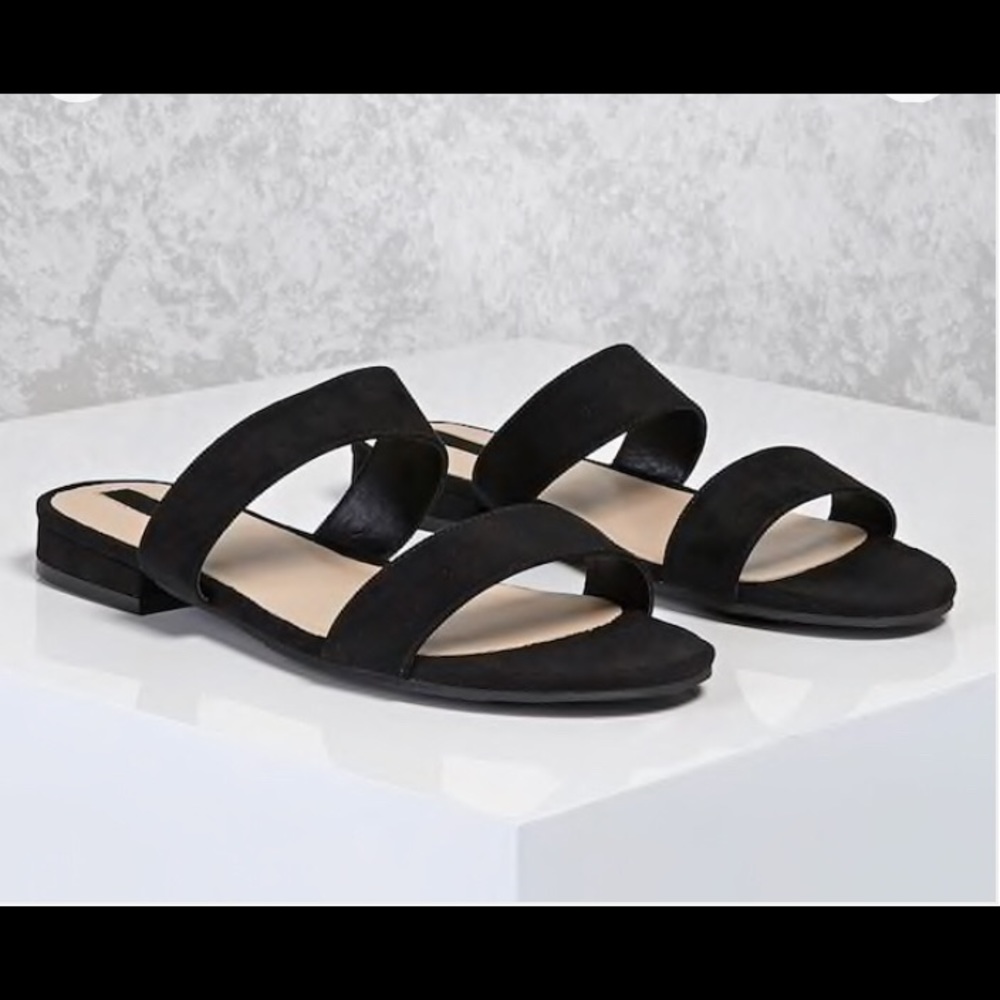Brand new, never worn!!